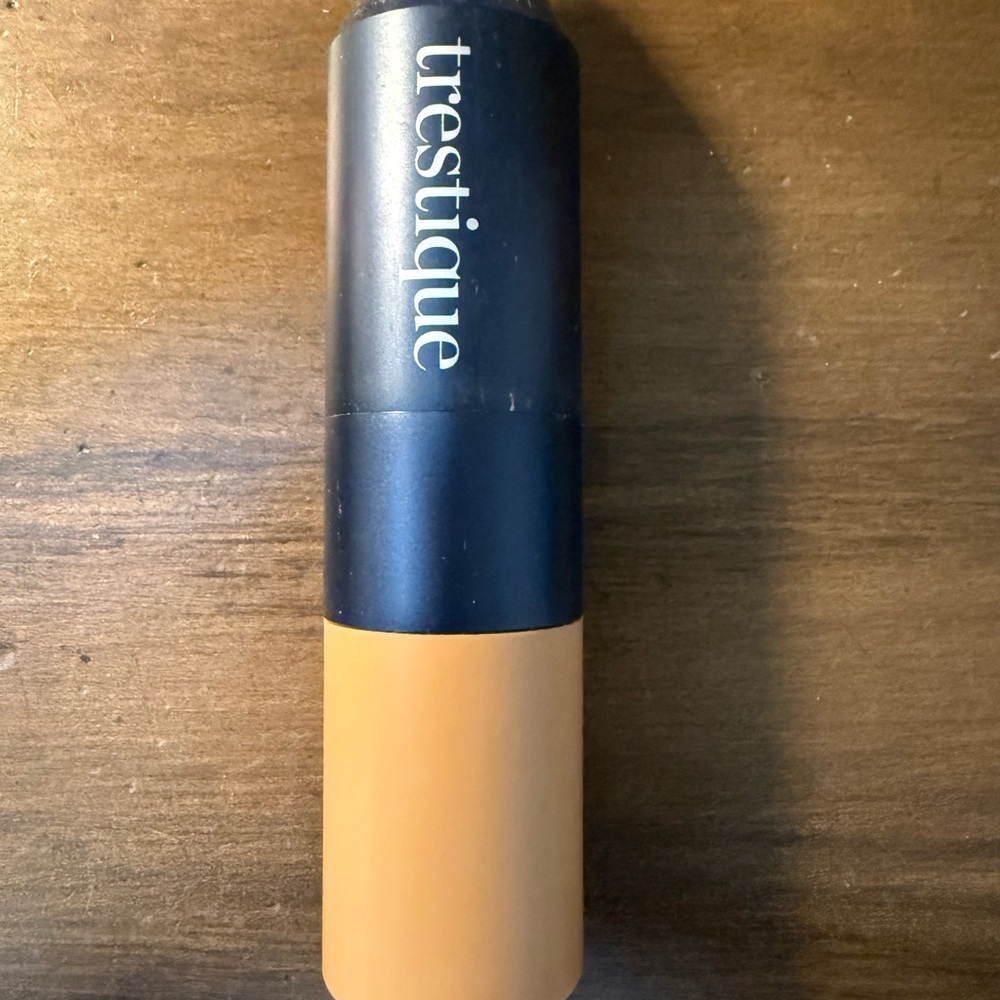 treStiQue Cream refillable foundation Stick Tulum Nude new- mark from color test